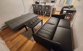 Cosy Modern Home Mins To Nyc!